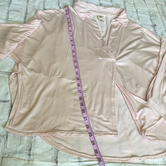 We the Free Oversized Pink Can’t Fool Me Split Oversized Blouse - Picture 9 of 11